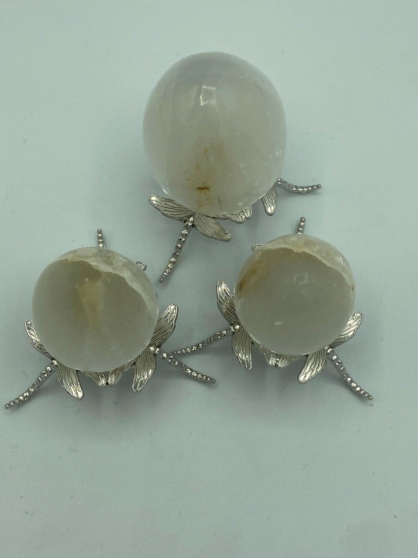 Selenite satin spar crystal egg, Crystal Healing, Calmness, Protection, Clarity, cleansing, Intuition.