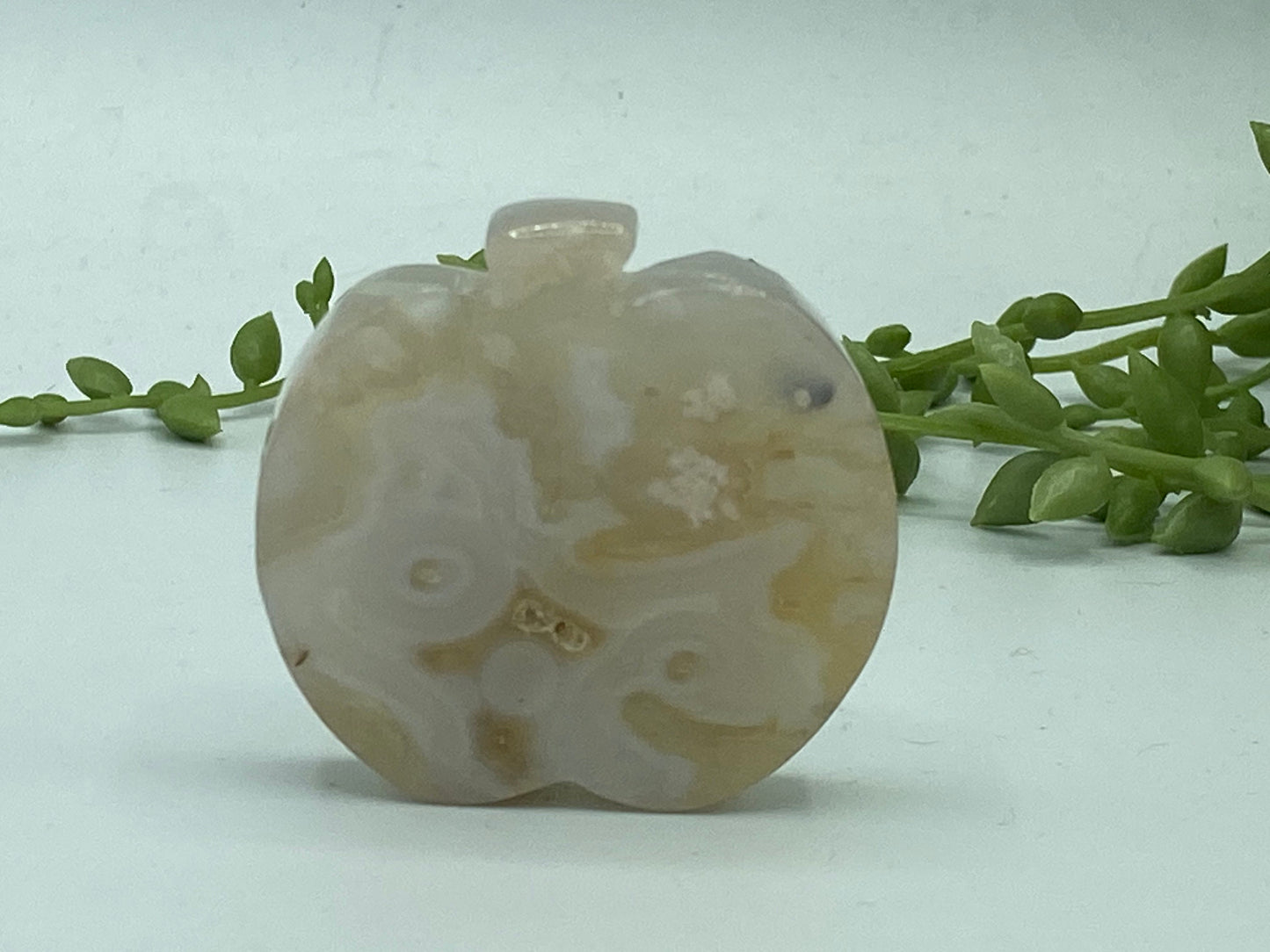 Gorgeous flower agate apple, flower agate apple, flower agate crystal, agate crystal, crystal apple carving, gemstone apple carving