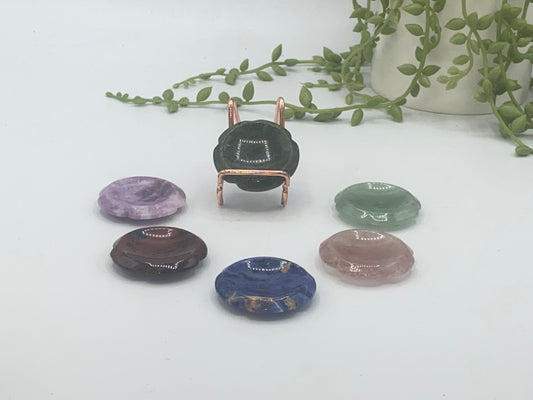 Flower shaped crystal worry stone, lepidolite, sodalite, strawberry quartz, mahogany obsidian,moss agate, green adventurine