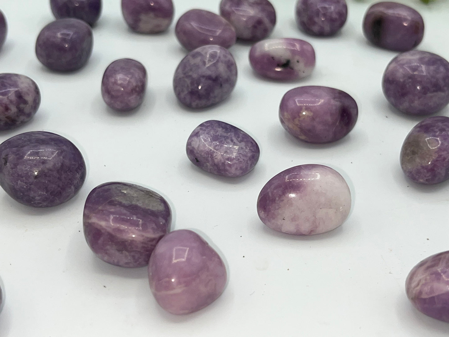 Lepidolite Tumble Stone, Crystal Natural Lepidolite Healing Crystals, Lepidolite lavender gemstone, Meditation, Lepidolite healing