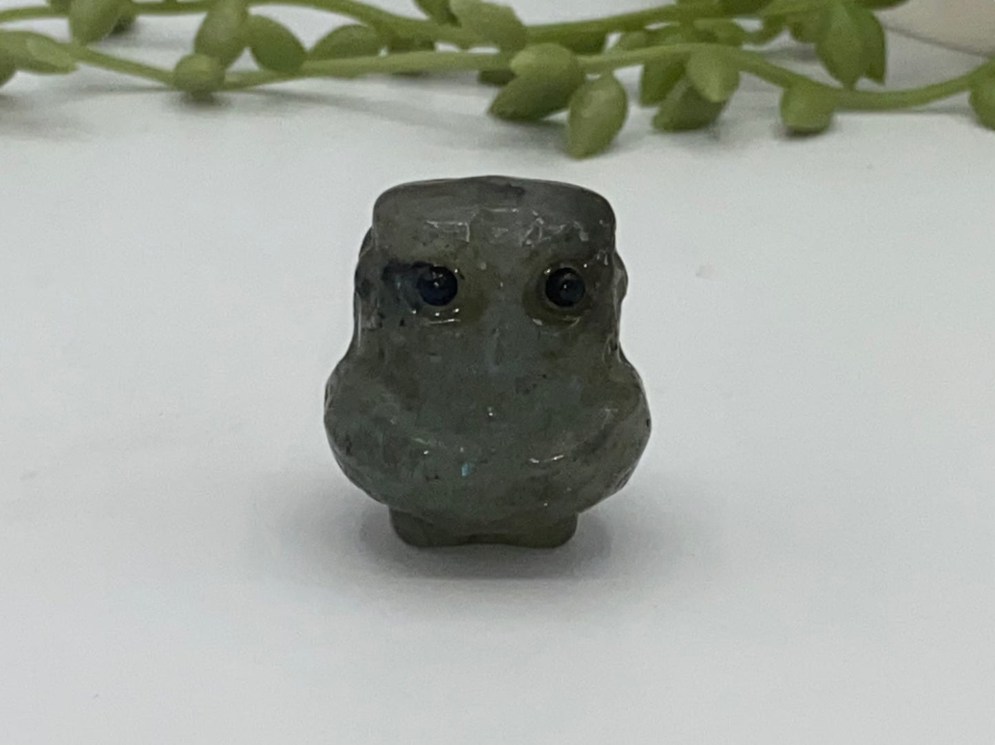 Mini owl carving. crystal animals, crystal owls, crystal carvings, natural crystal carvings quartz, pyrite, fluorite, labrodorite lepidolite