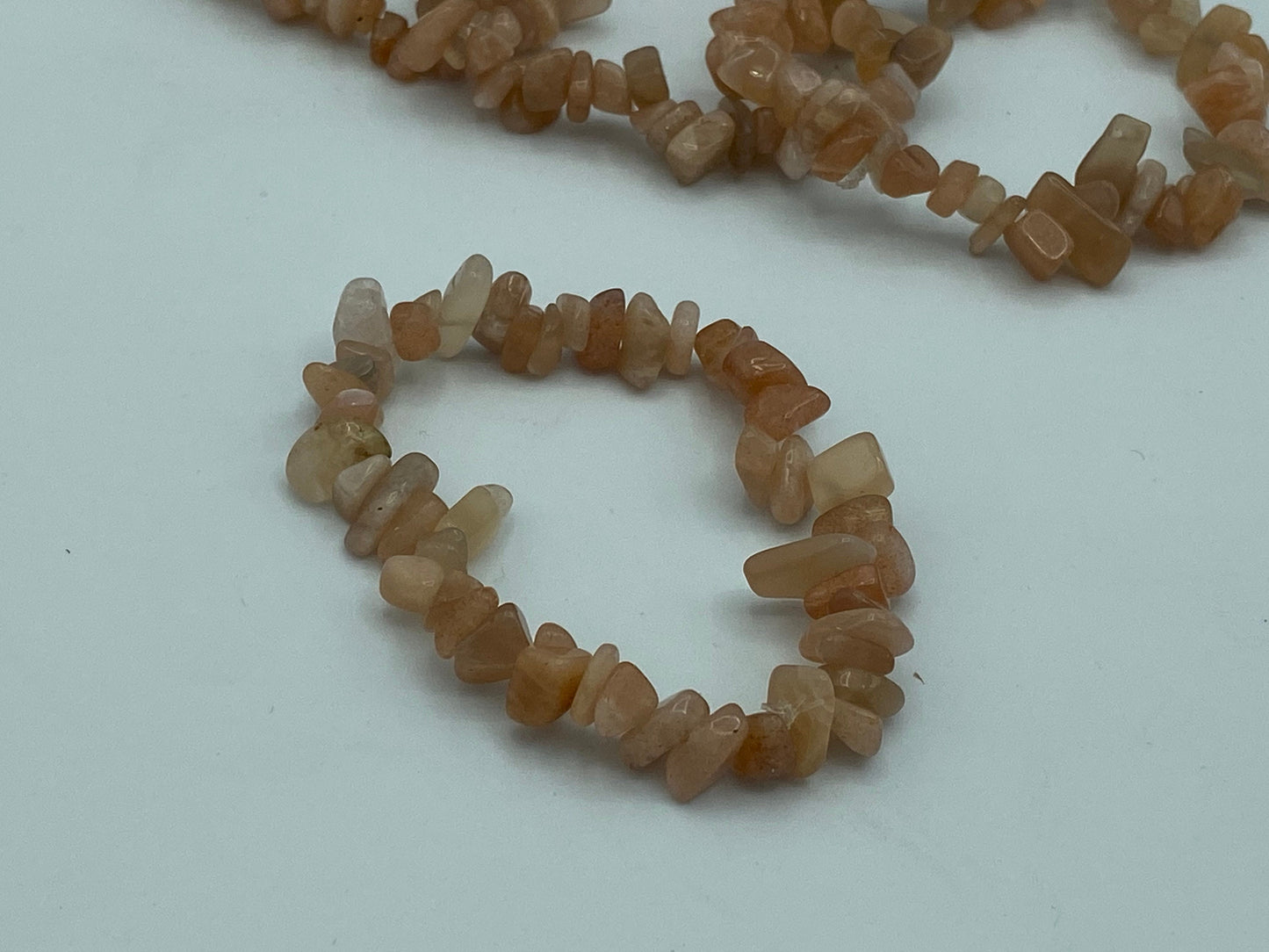 Sunstone beaded chip bracelet,