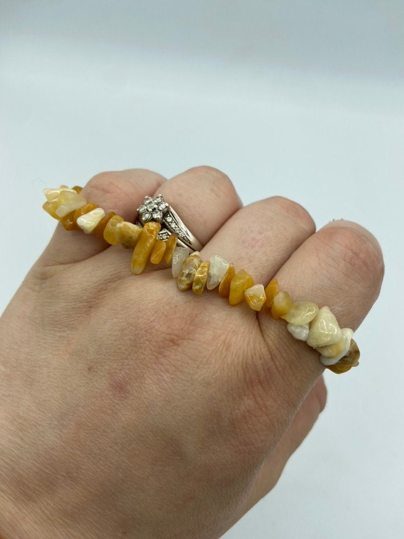 Yellow/honey Jade Crystal chip headed bracelet, Crystal Healing Gemstone. Happy and positive vibes, brings fortune and luck