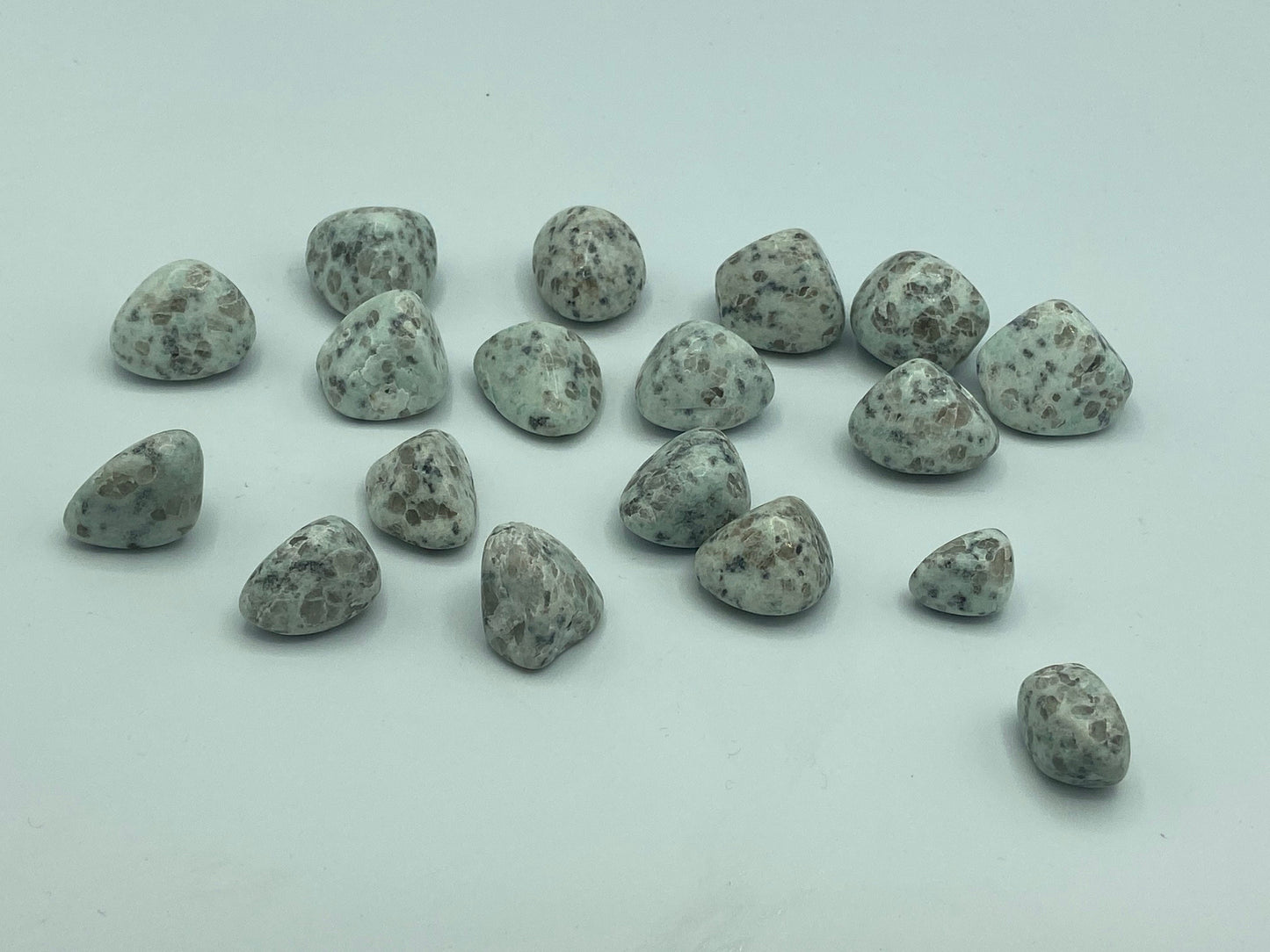 Kiwi Jasper Tumble Stones, smooth crystal. Sesame Jasper, Crystal, Heart Nurturing Stone 3cm approx