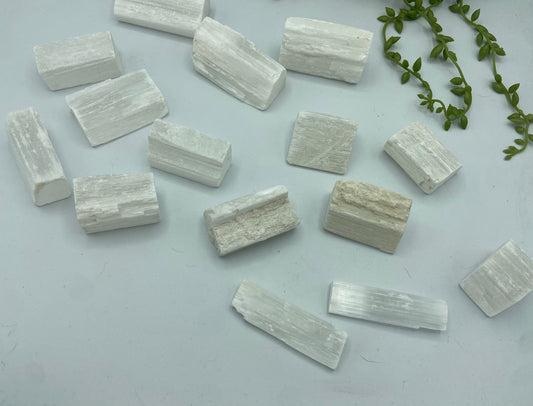 Natural satin spar/selenite/gypsum raw chunks, choice of sizes, cleansing, charging, cleanse auras