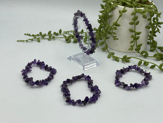 Dream/Chevron Amethyst chip bracelet, helps with meditation, depression, boosts immunity and removed negative energy