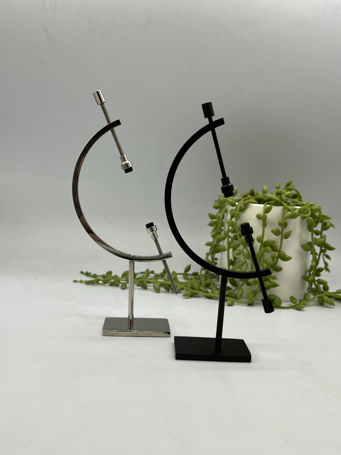 Globe style sphere holder, Tellurium sphere stand, ideal for small to medium spheres.